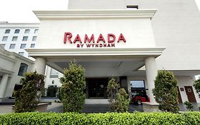 Ramada By Wyndham Lucknow Hotel And Convention Center